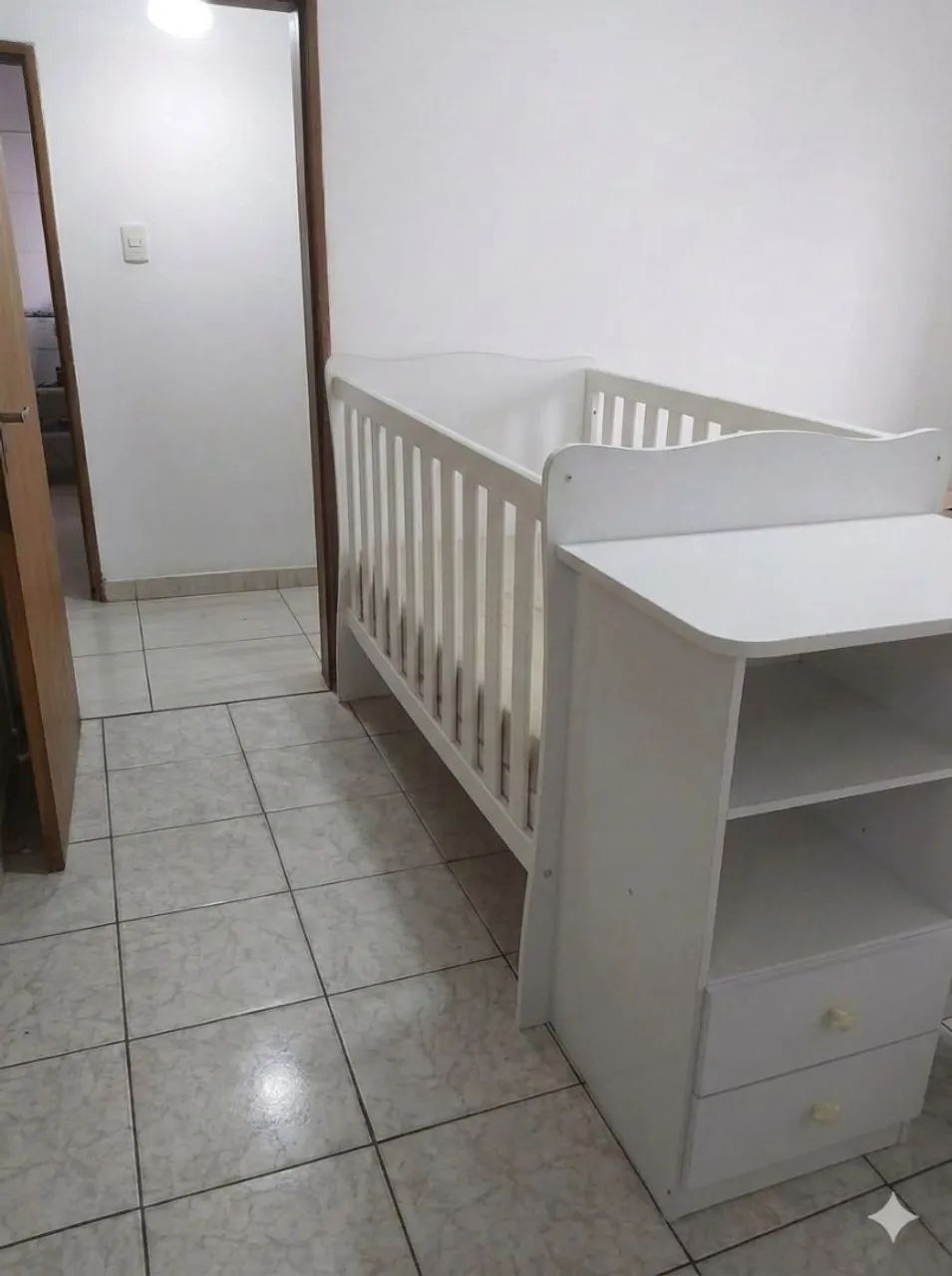 Berço com cômoda e colchão  - Foto 3