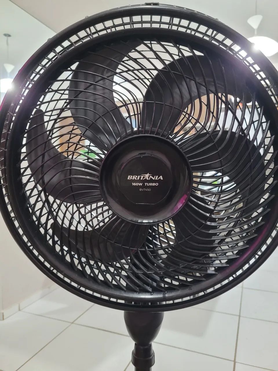 Ventilador Britânia de coluna