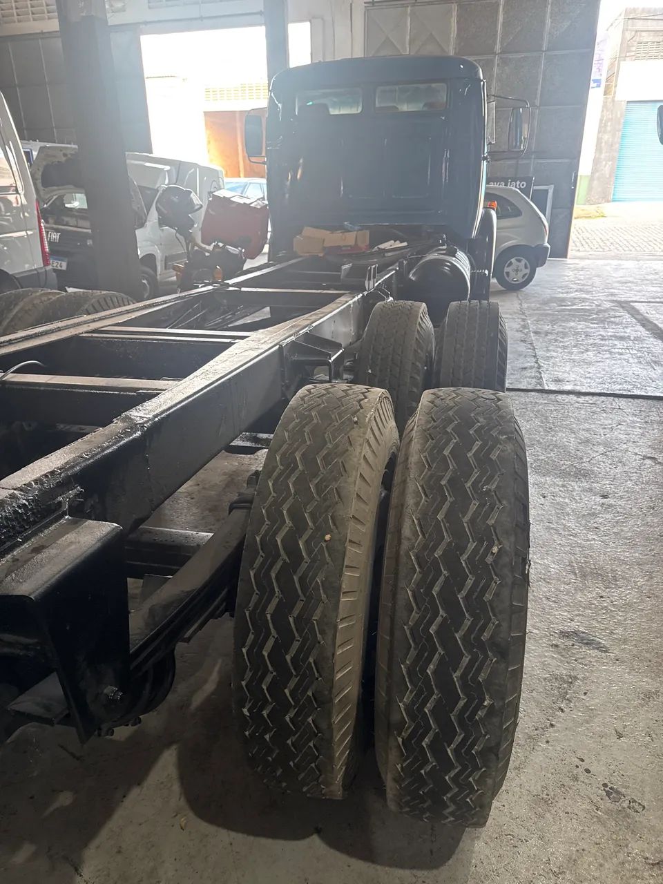 Mercedes MB1113 trucado NO CHASSI - Foto 4