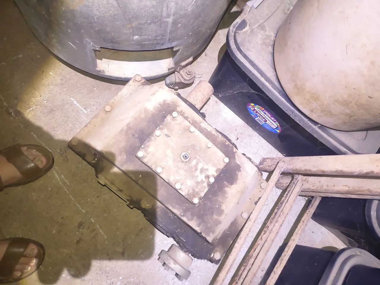 REDUTOR PARALELO DE ENGRENAGES HELICOIDAIS CESTARI, COMPORTA ATÉ 50 HP  - Foto 2