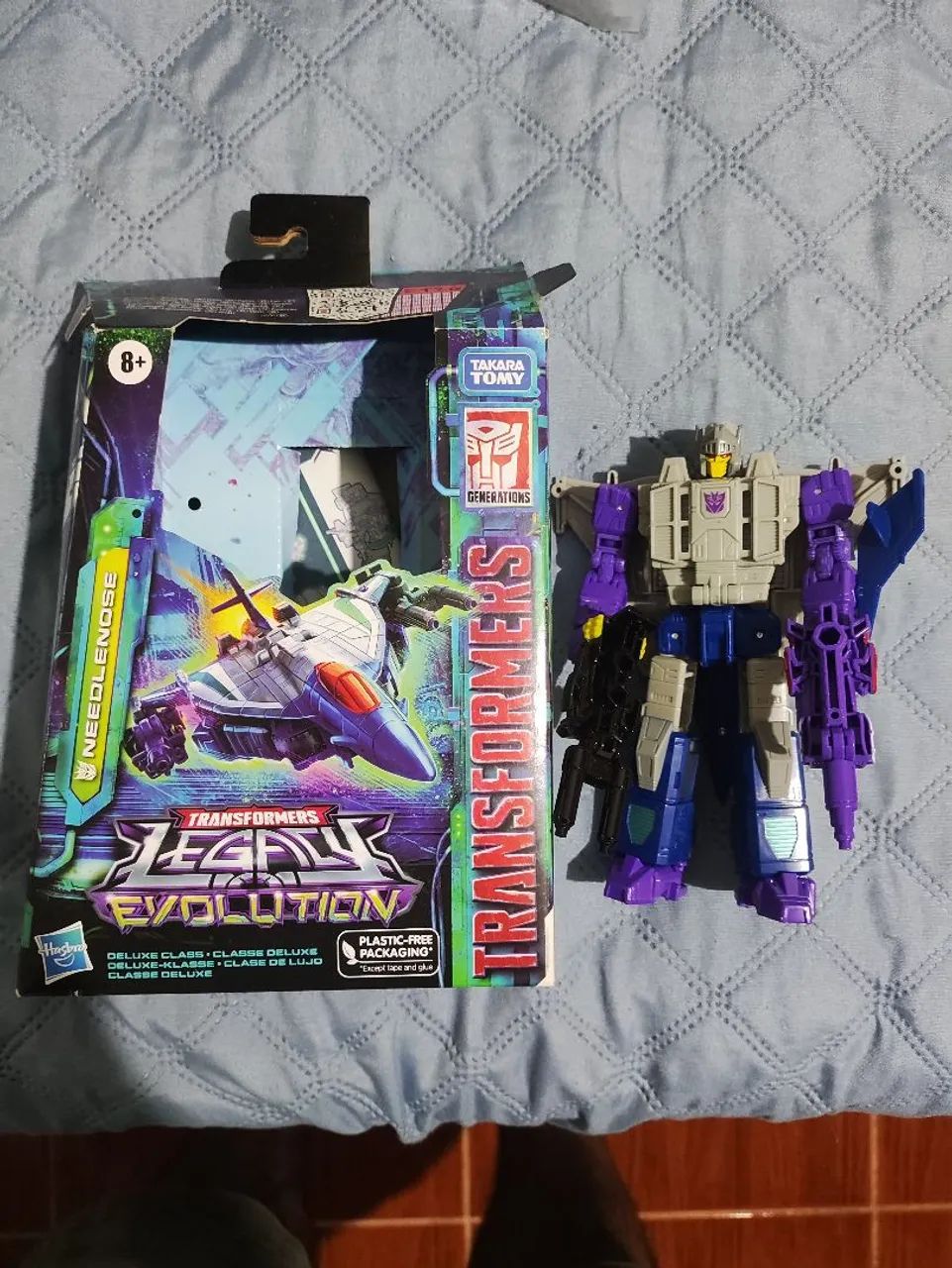 Transformers Legacy Needlenose Completo