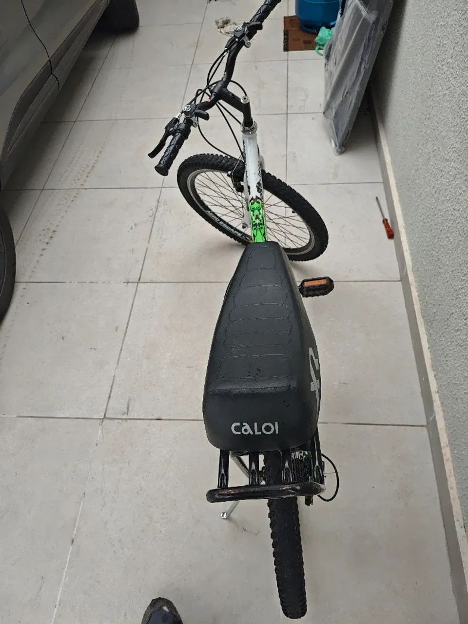 Bicicleta aro 24 montadinha verde e branca - Foto 5