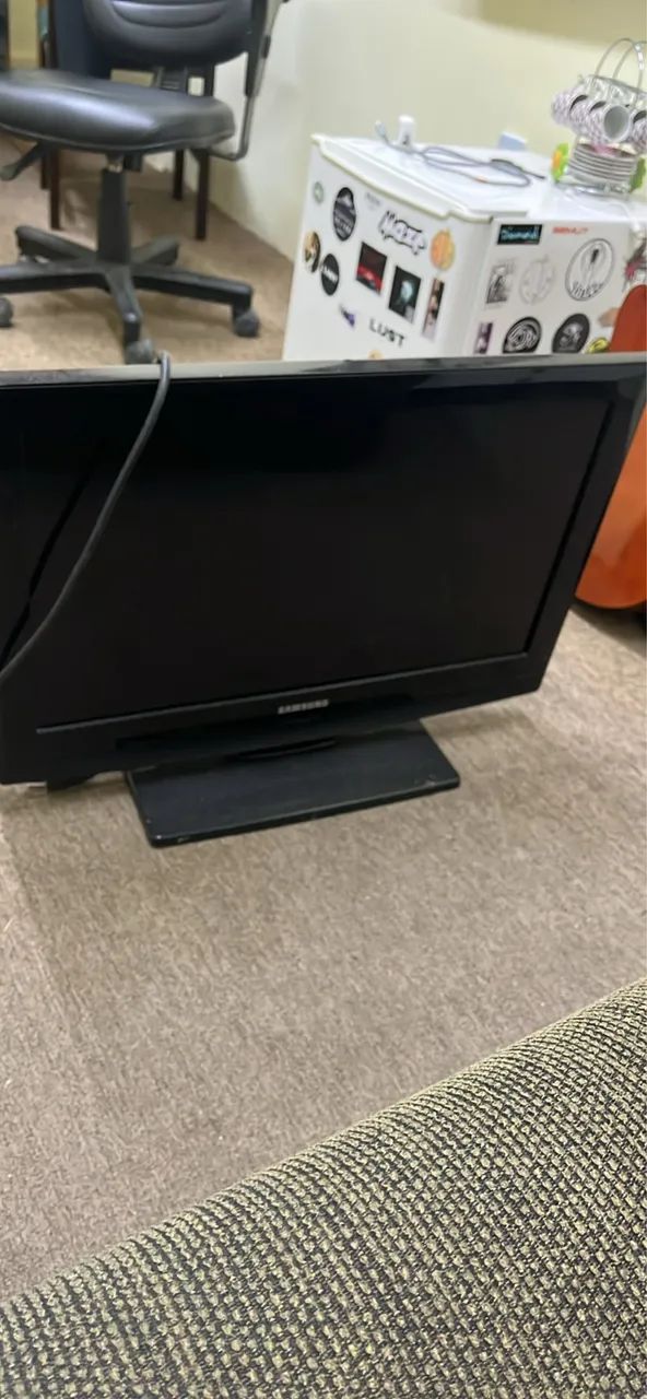 Tv samsung 31polegadas (com defeito)