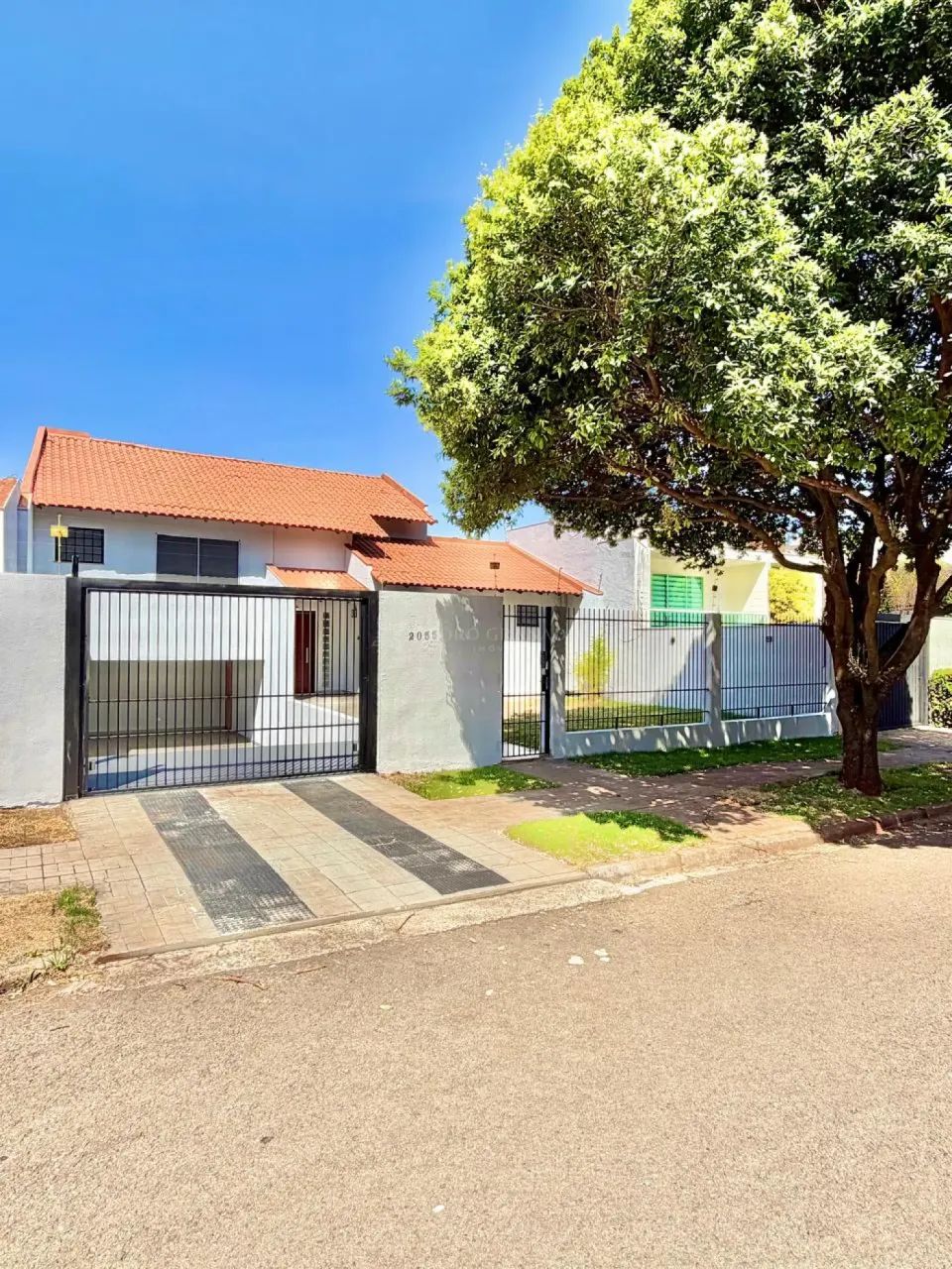 Casa/Sobrado Sobrado em Maringa - Foto 2