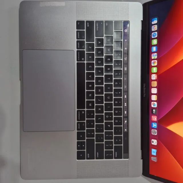 Macbook Pro Touchbar 15'4 Retina, i7, 16gb de ram 256gb ssd