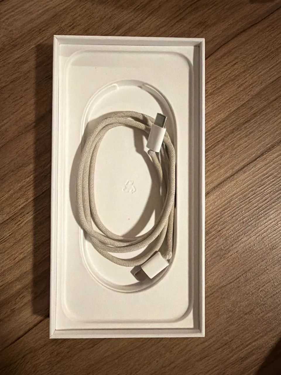 iPhone 16 Pro Max - Foto 3