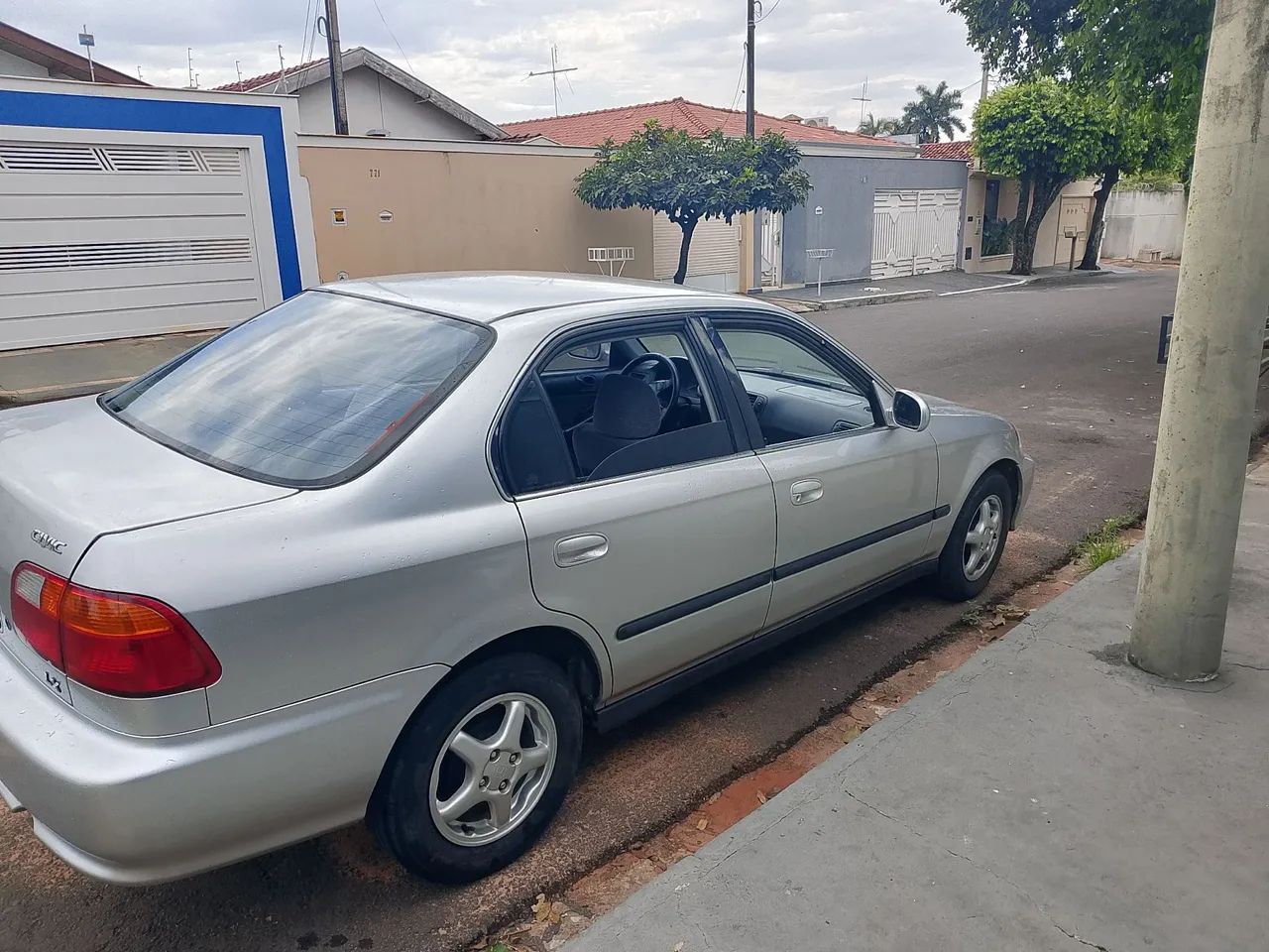 Honda Civic Sedan LX 1.6 16V Mec. 4P 1999