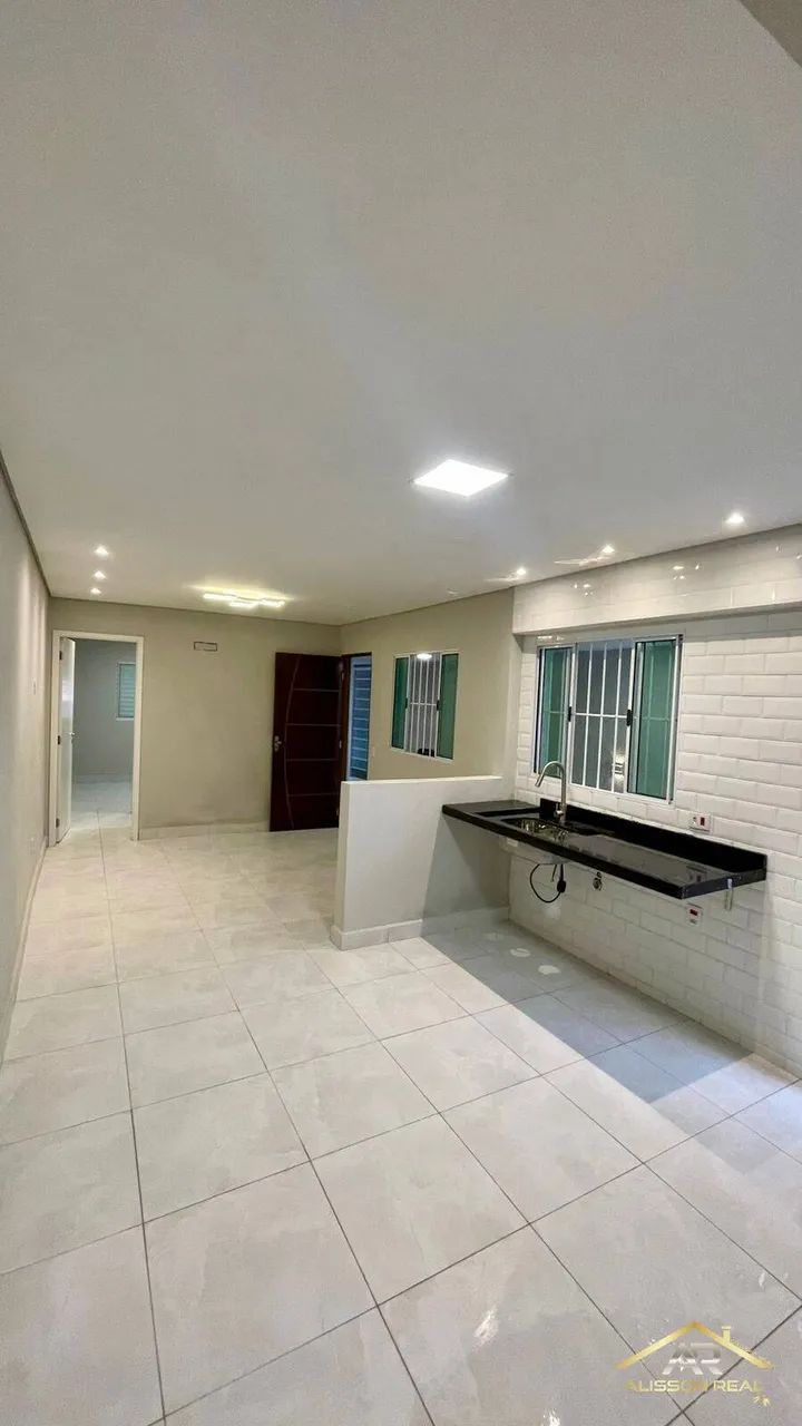 Casa Térrea 03 dormitórios sendo 2 suites e garagem para 2 carros. - Foto 5