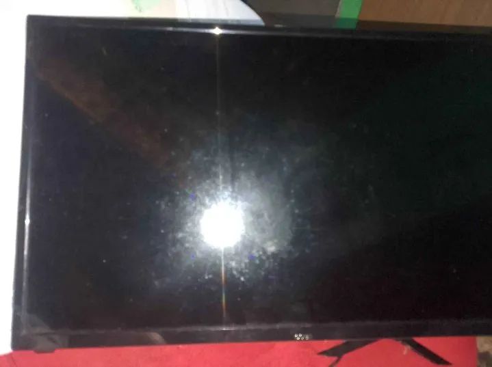 Tv com defeito (cobia)