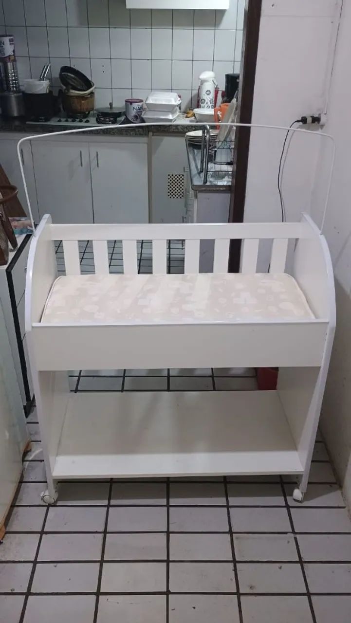 mini berço e cadeira balanço  - Foto 2