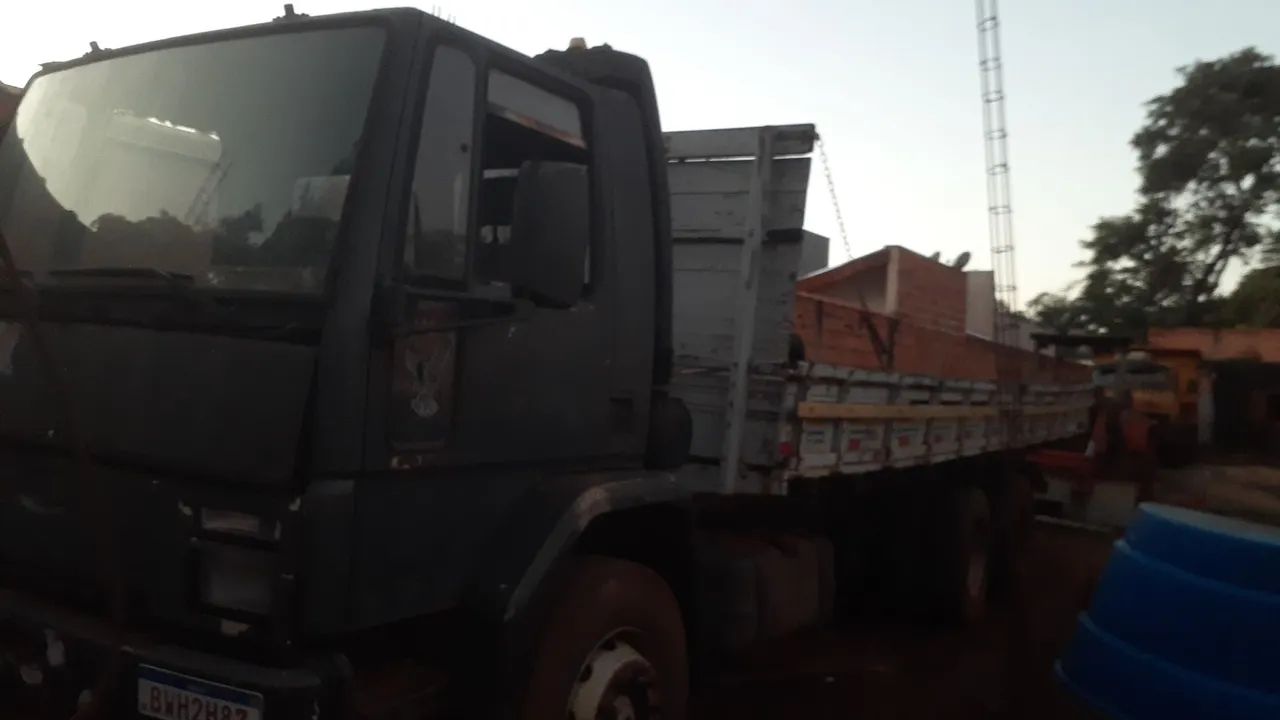 vendo ford cargo 16.18 truqui - Foto 2