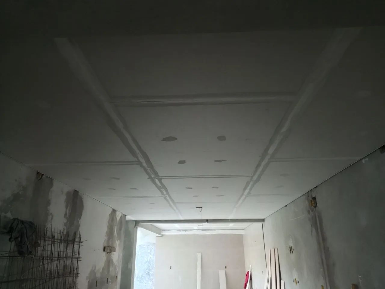 Serviços e consertos de gesso - Foto 2