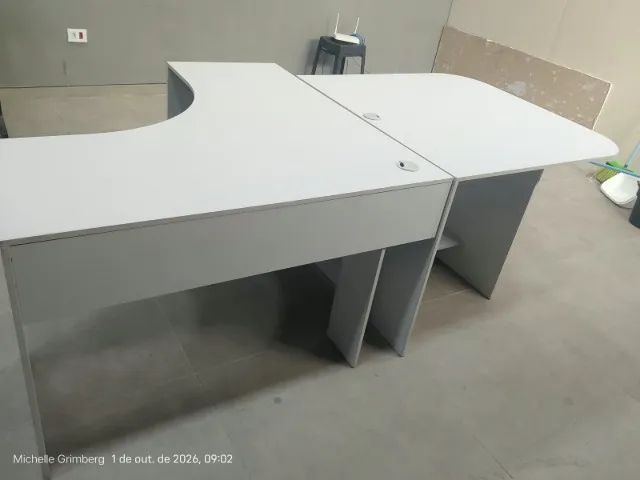 Mesa de Escritório de canto / mesa de computador 