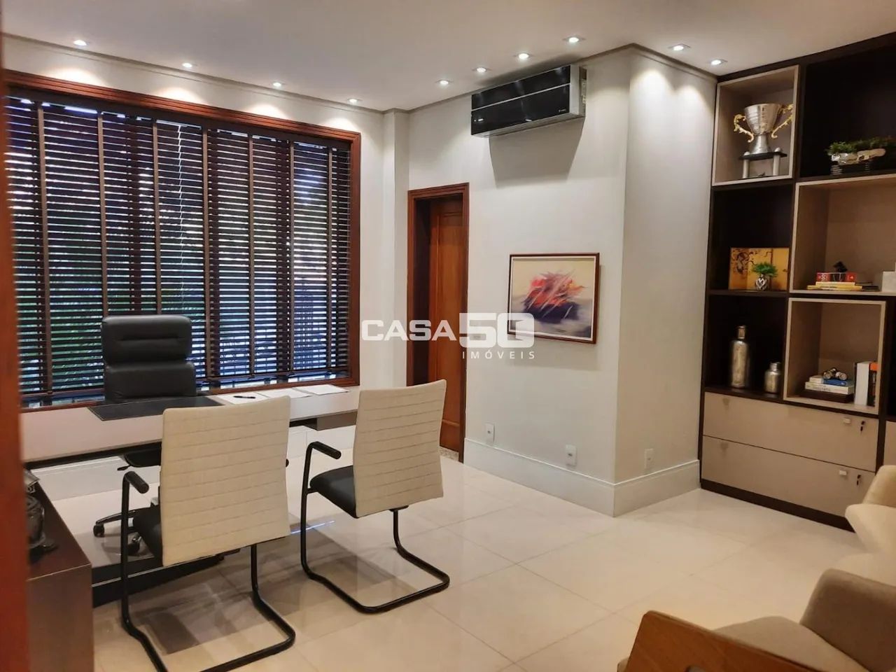 Sala Comercial - Locação em Valinhos
