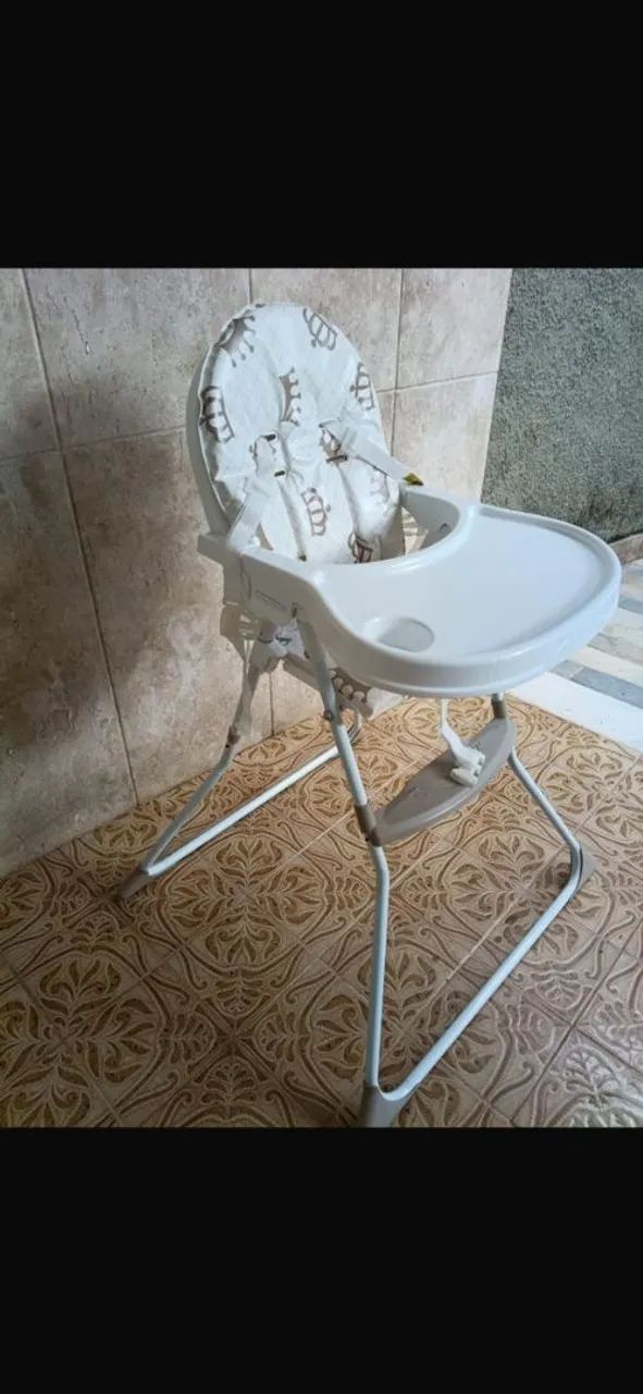 Cadeira alta de alimentação Galzerano - NUNCA USADA - Foto 2