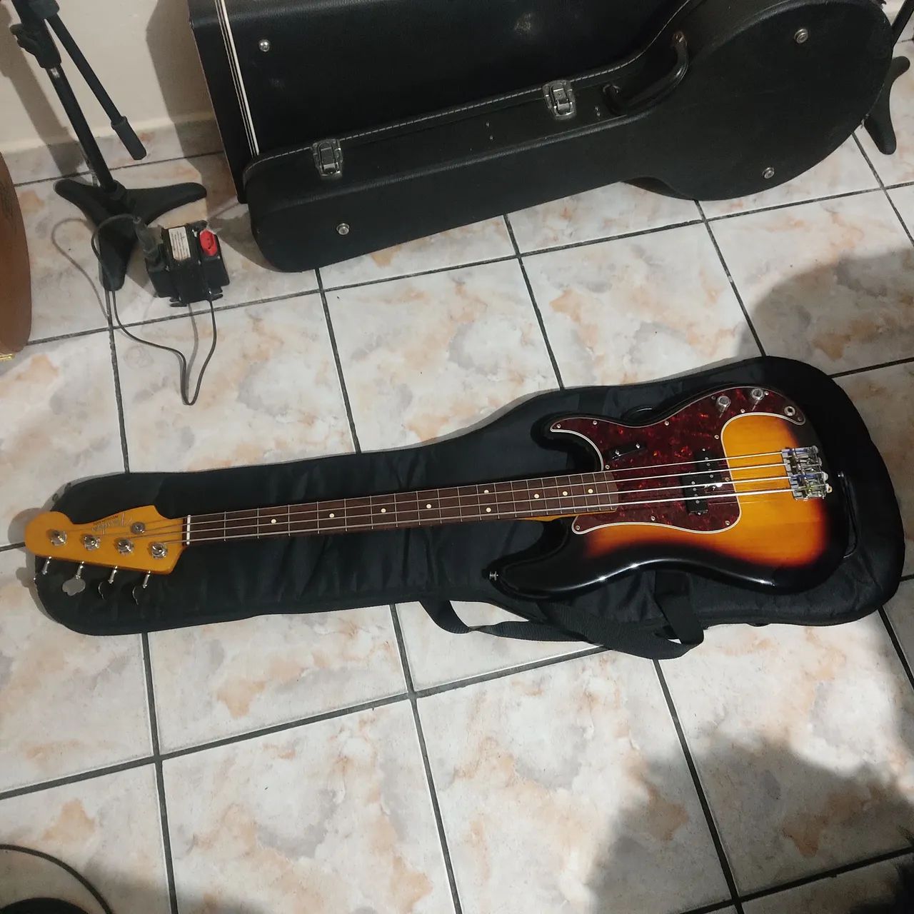 Fender Vintera II 60's Precision Bass 2023