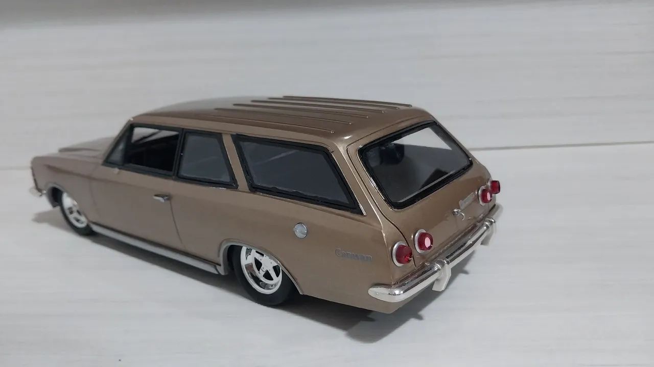 Miniatura Caravan 1/18 (Em 3D) - Foto 2