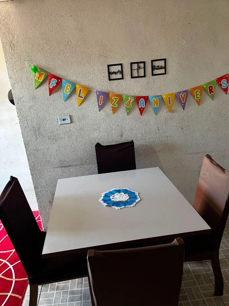 Mesa 4 cadeiras