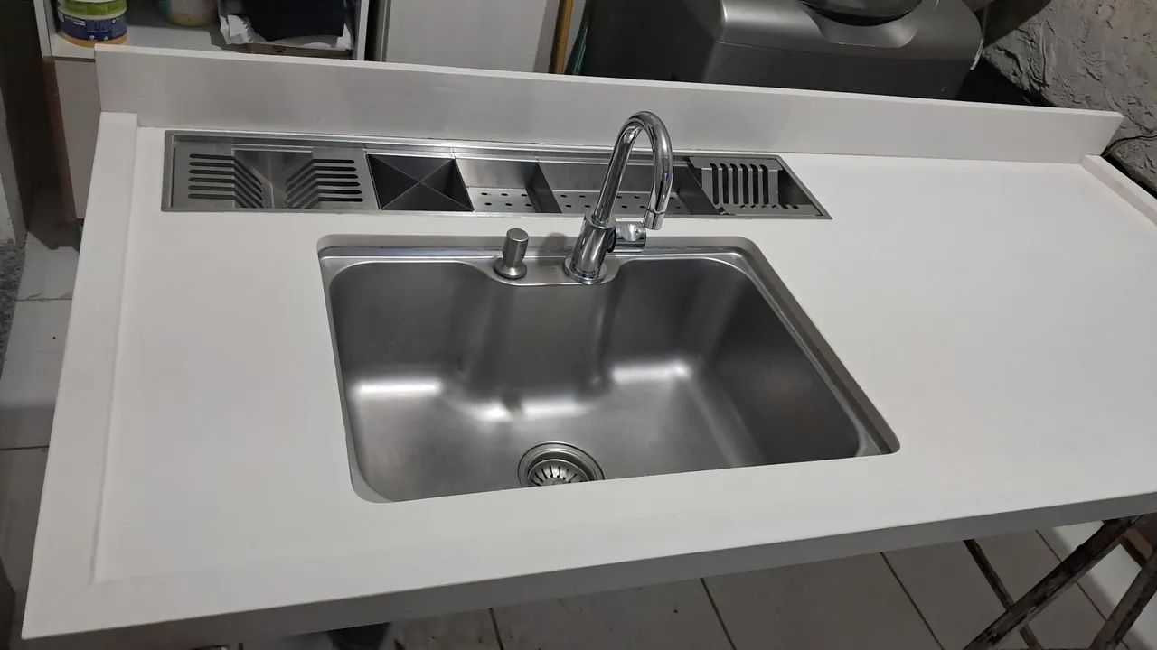 Pia de quartzo branco417562970009774081