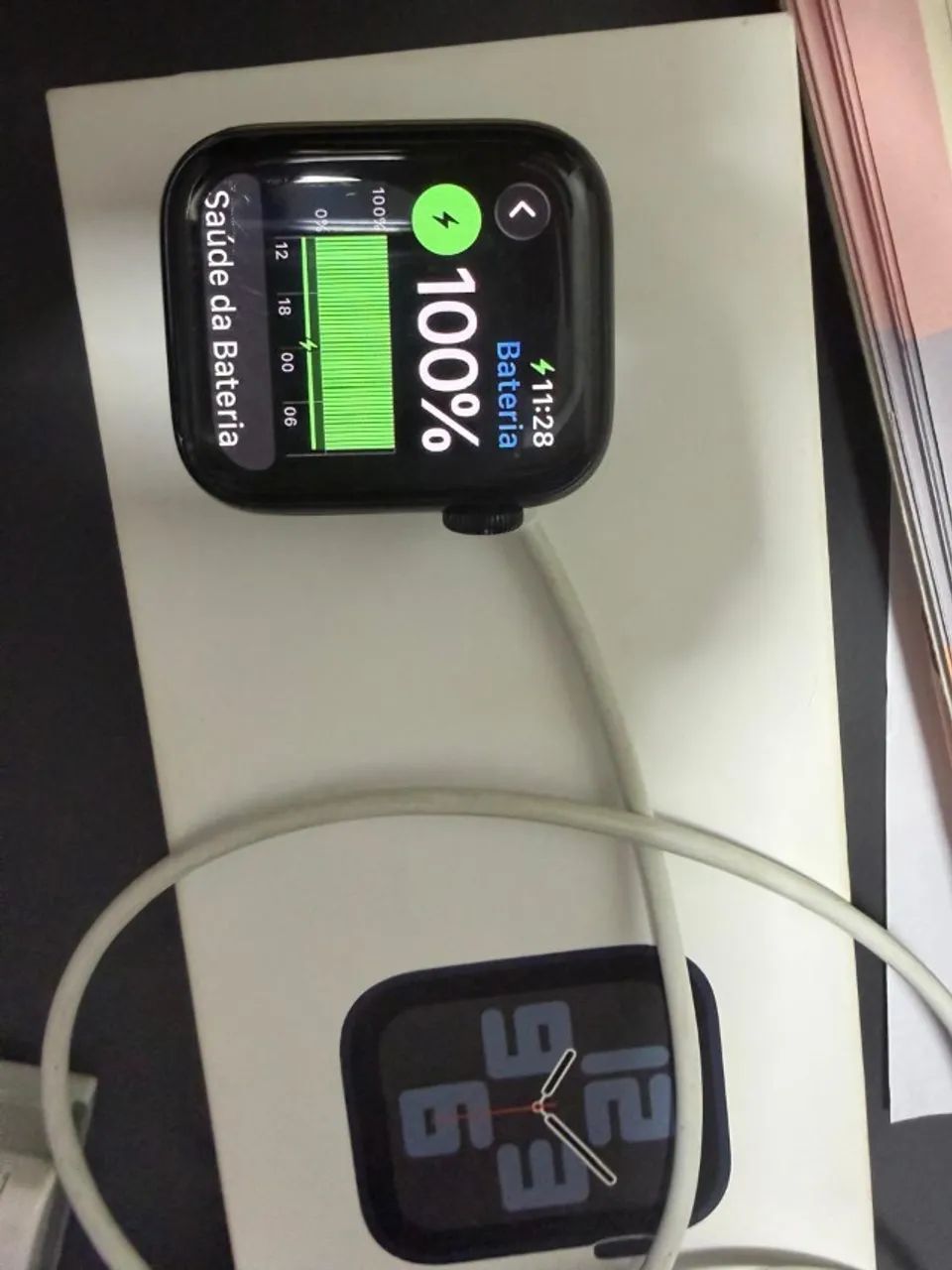 Apple Watch SE (Gen 2) 40mm midnight GPS+Cel saúde da bateria 100% - Foto 3