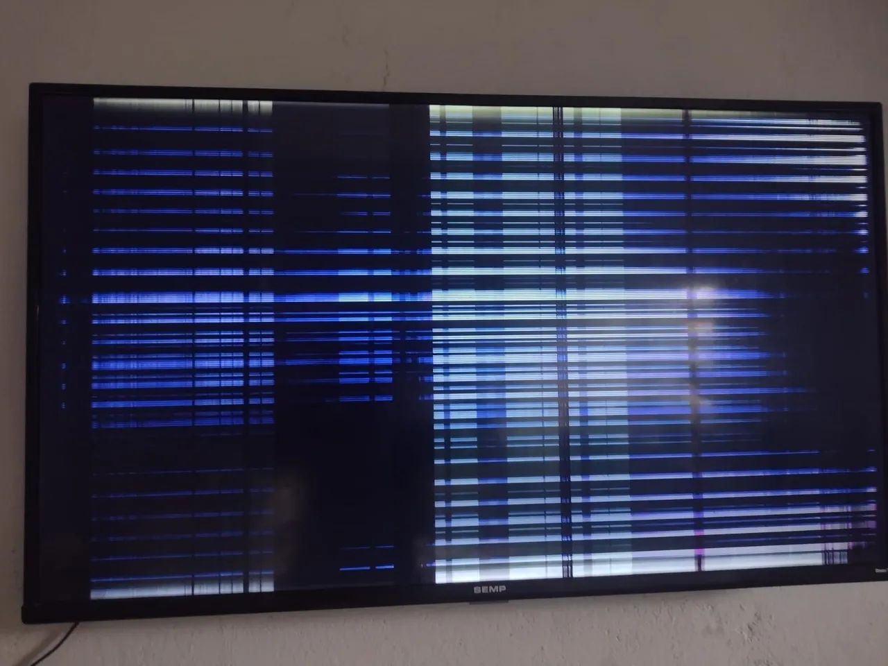 Vendo tv com defeitos 