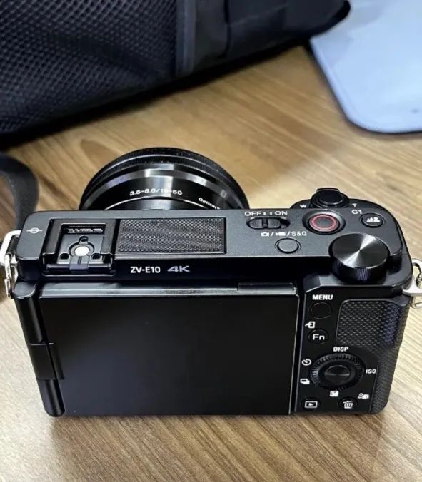 Câmera Sony ZV E 10