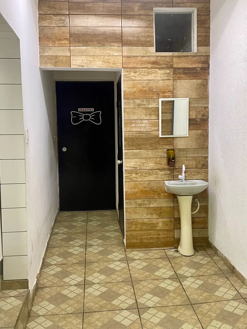 Adega e conveniência  - Foto 5