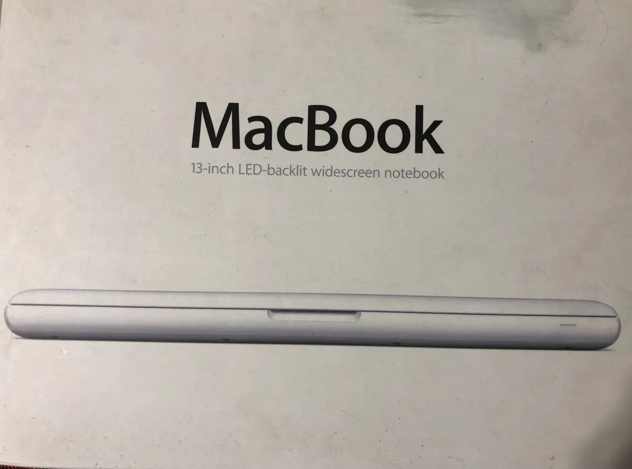 MacBook branco 13 polegadas 