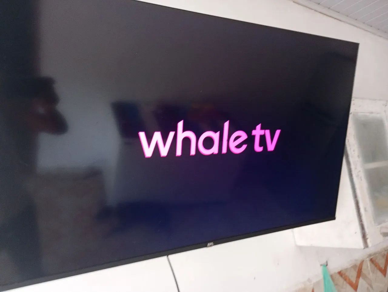 Vende-se uma Televisão de 50 polegadas Semi nova pouquíssimo usado por 850,00 reais  - Foto 2