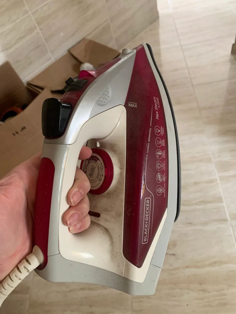 Ferro de passar Black&Decker - Foto 3