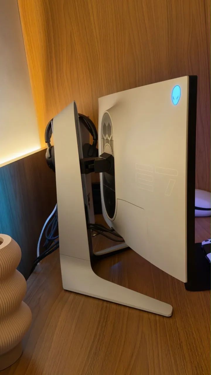 MONITOR GAMER ALIENWARE 27? AW2720HF ? 240Hz  * 27 polegadas * - Foto 4