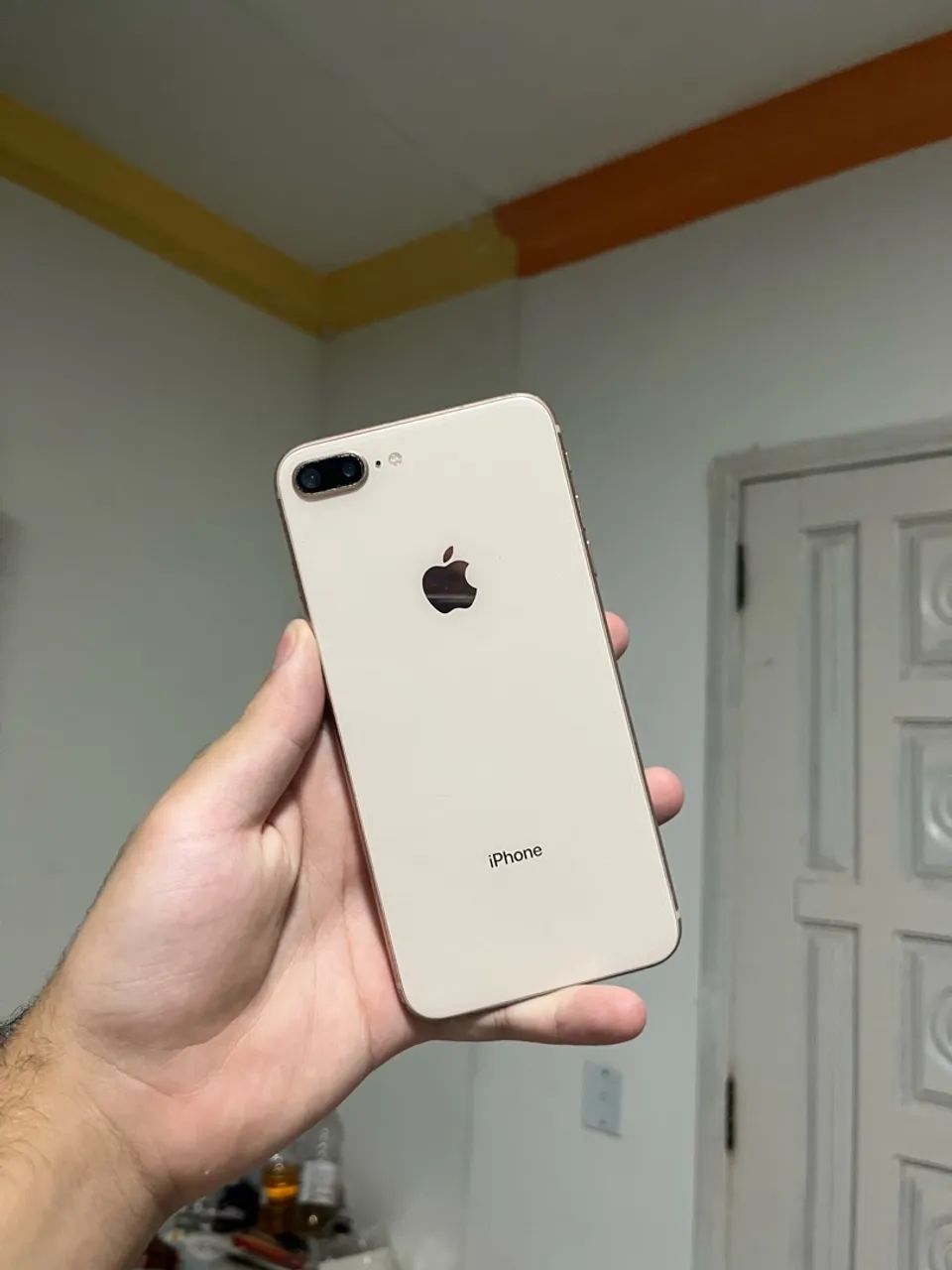 iPhone 8 Plus