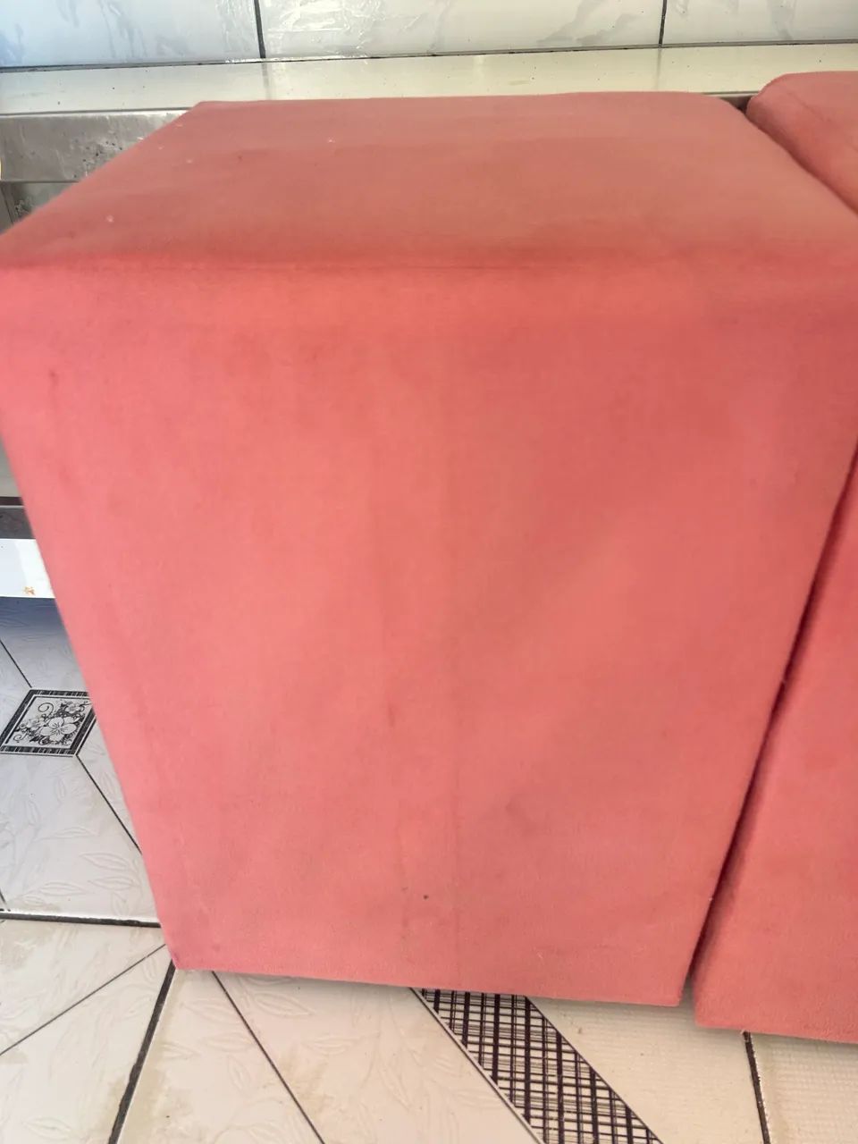 2 Pufes Rosa Estofados - Foto 5