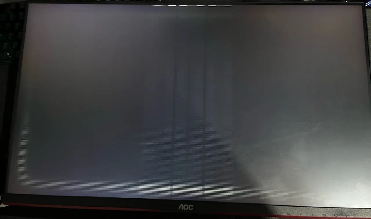 MONITOR GAMER AOC, COM DEFEITO.