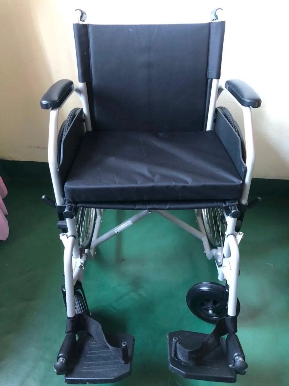 Cadeira de Rodas - Foto 4