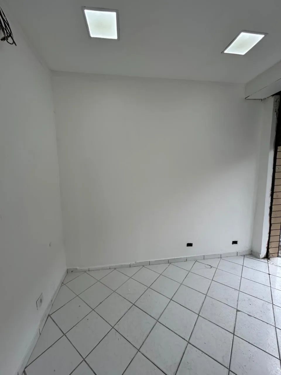Cubatao - Sala com.na vila nova pacote 1200,00,  e Loja térrea  no centro  pacote 1900,00 - Foto 5