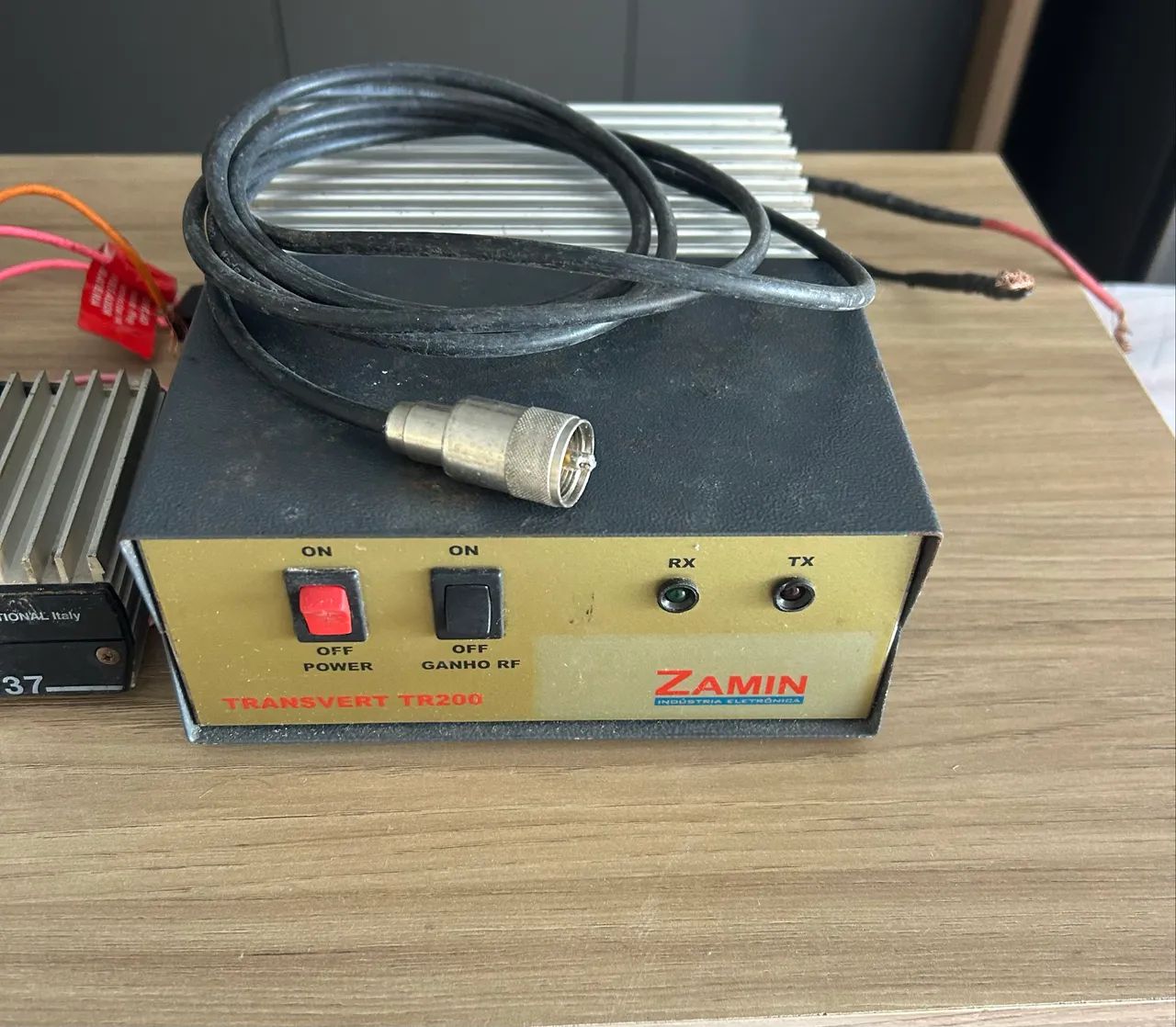 Rádios amadores e amplificadores - Foto 4