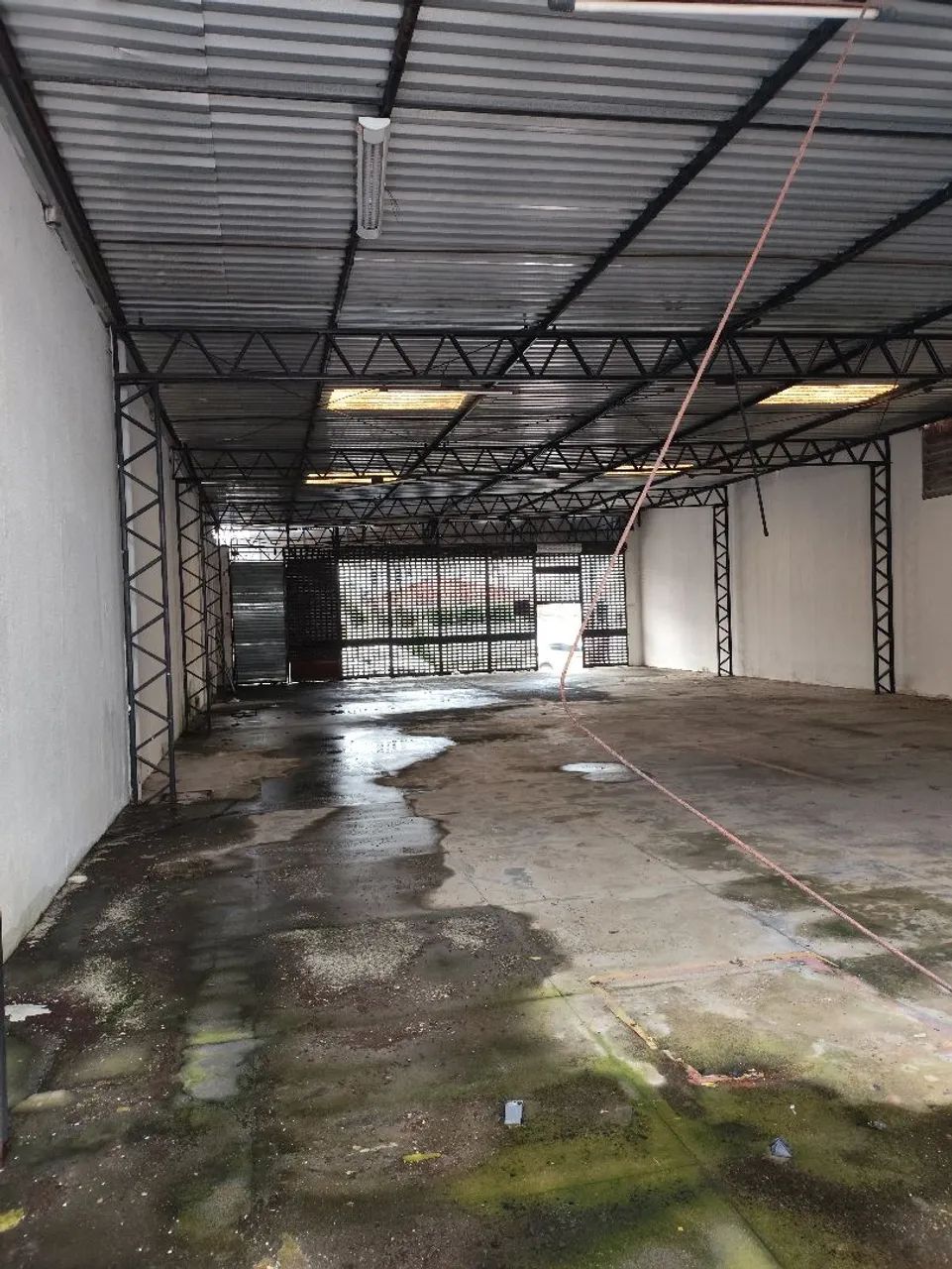 Vende-se ou aluga-se  galpão  - Foto 2