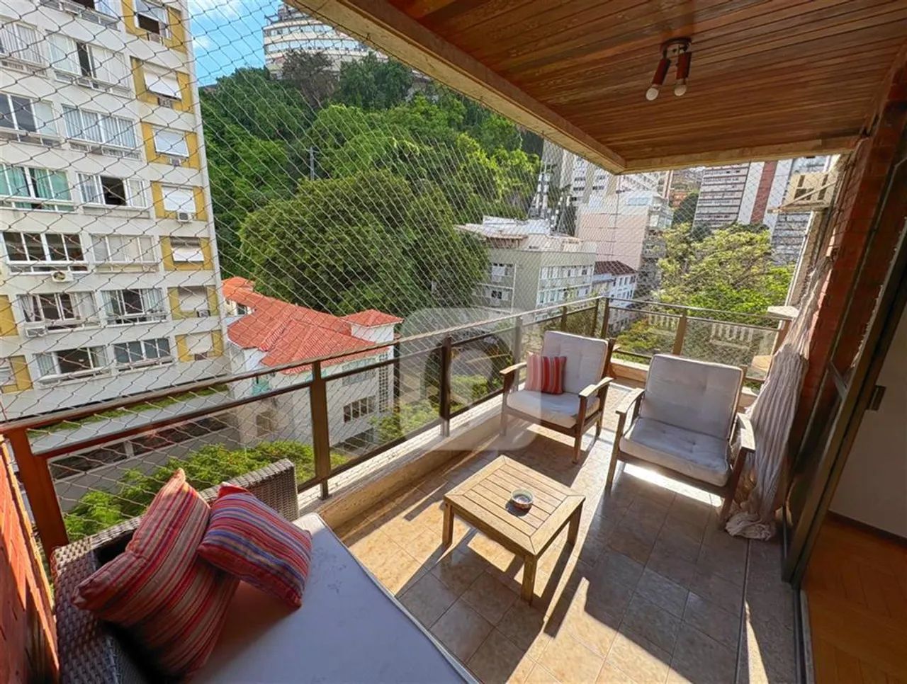2 QUARTOS PERTO DE TUDO NA IPANEMA