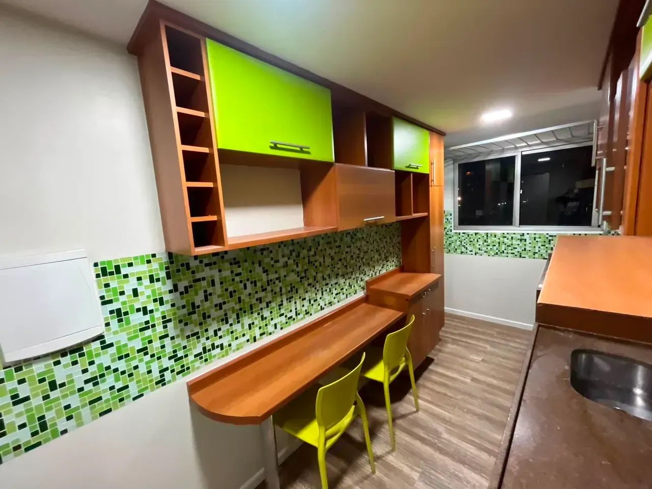 APARTAMENTO ARVOREDO, RESIDENCIAL COM 3 QUARTOS - PARQUE DEZ - Foto 2