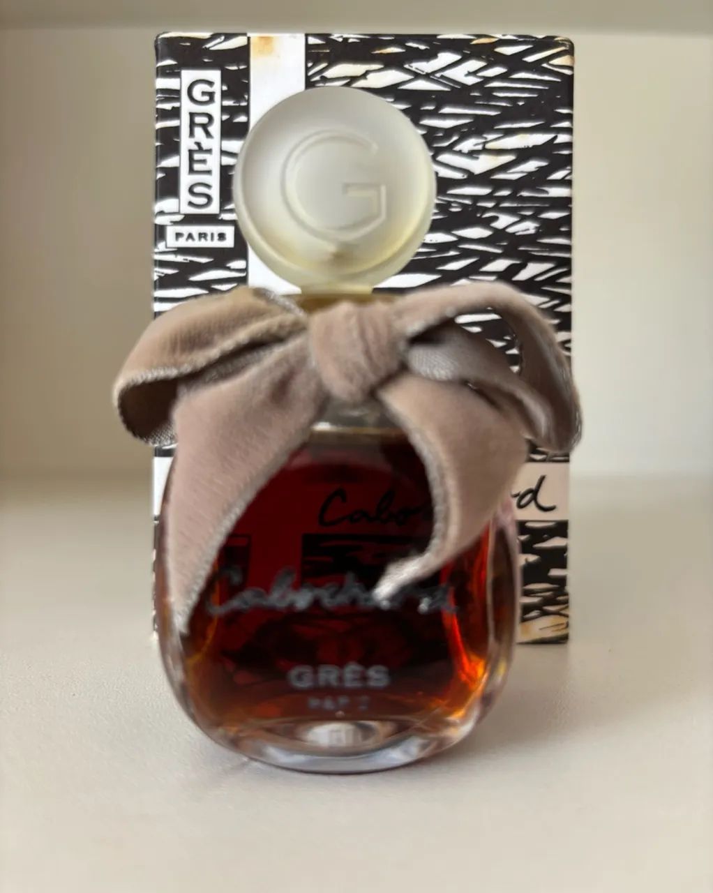 Perfume cabochard extrait