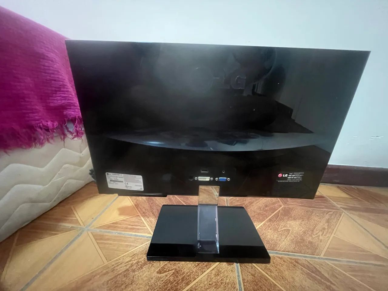 Monitor 21.5 Full HD Barato - Foto 3