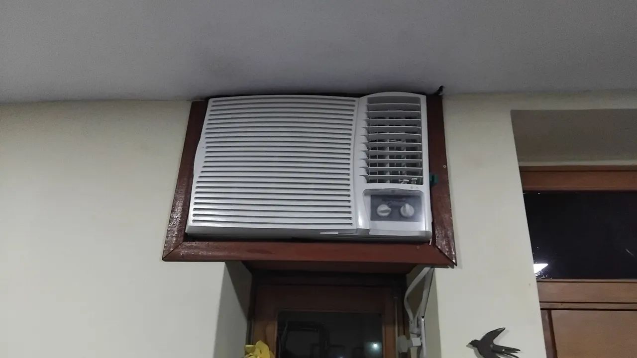 Ar condicionado  Springer Midea 27.000 btus
