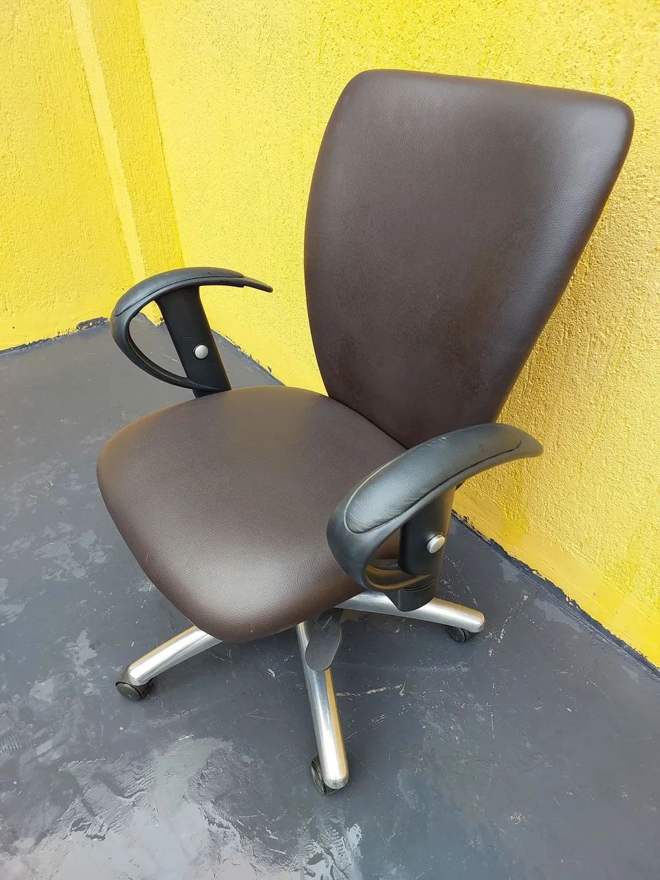 Cadeira escritorio executiva funcional  - Foto 4