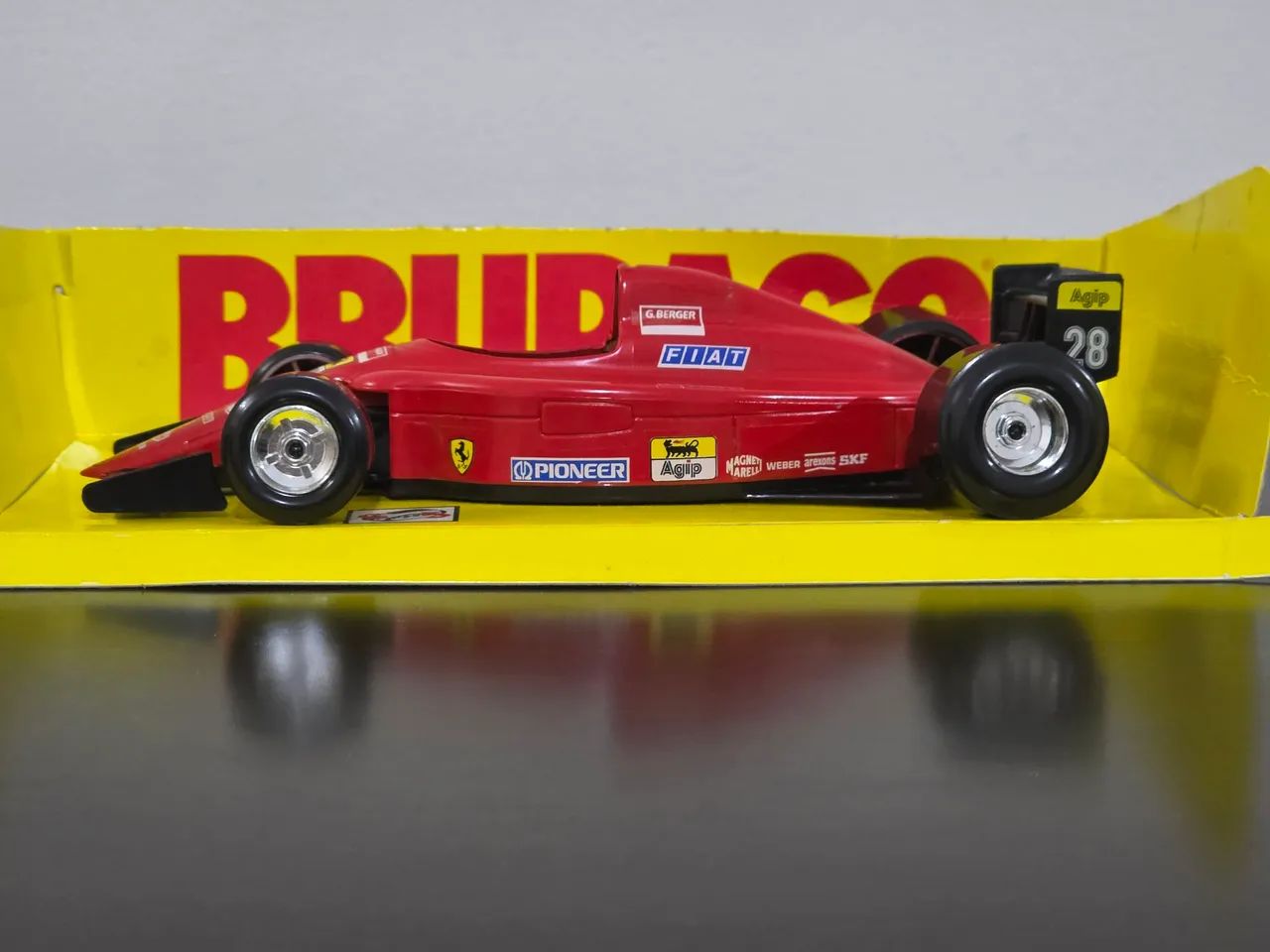 Miniatura Formula 1 Ferrari 641/2 G. Berger (1989)