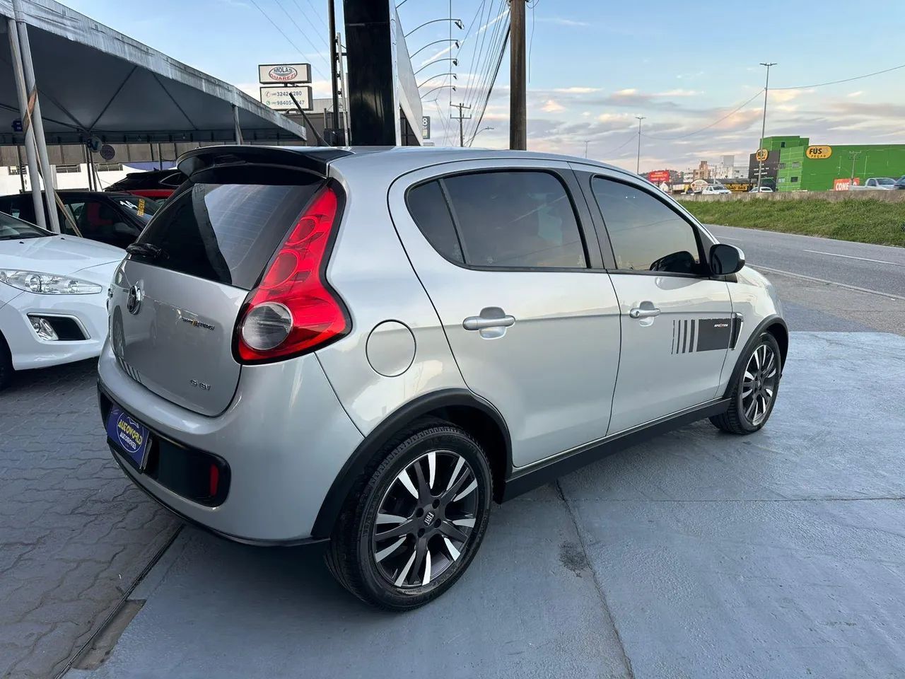 Fiat Palio Sporting 1.6 Flex 16V 5P 2014 - Foto 4