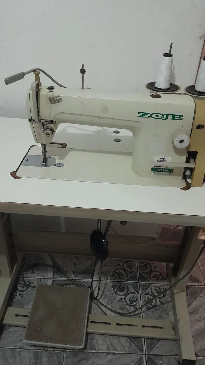 Maquina de costura reta industrial