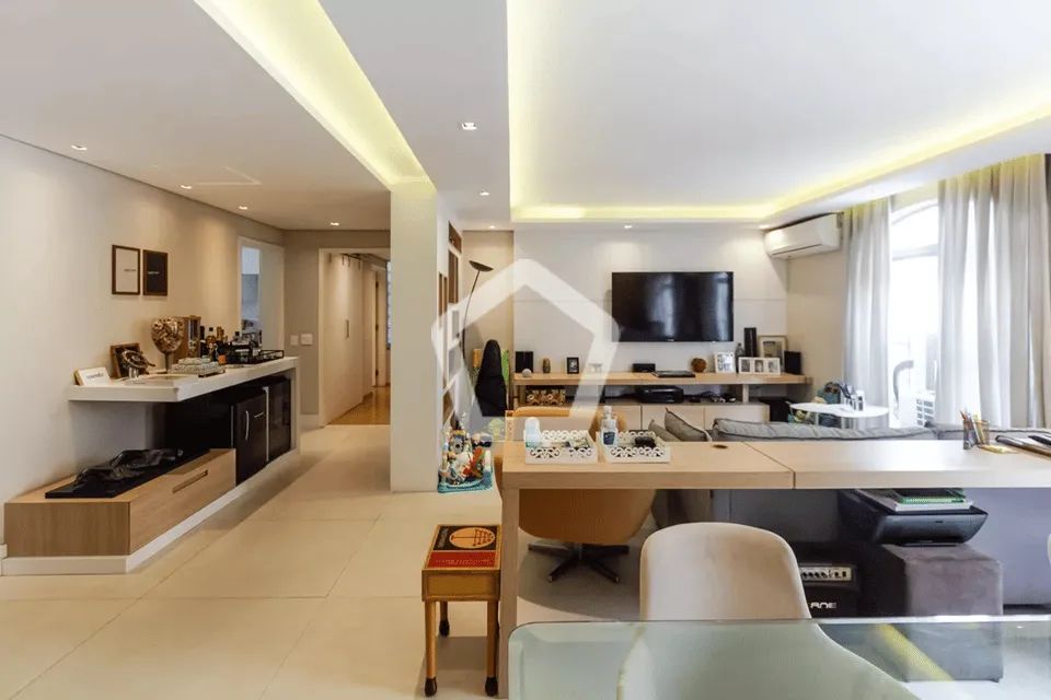 Apartamento de 3 quartos em Itaim Bibi com TV e janelas amplas - Foto 2