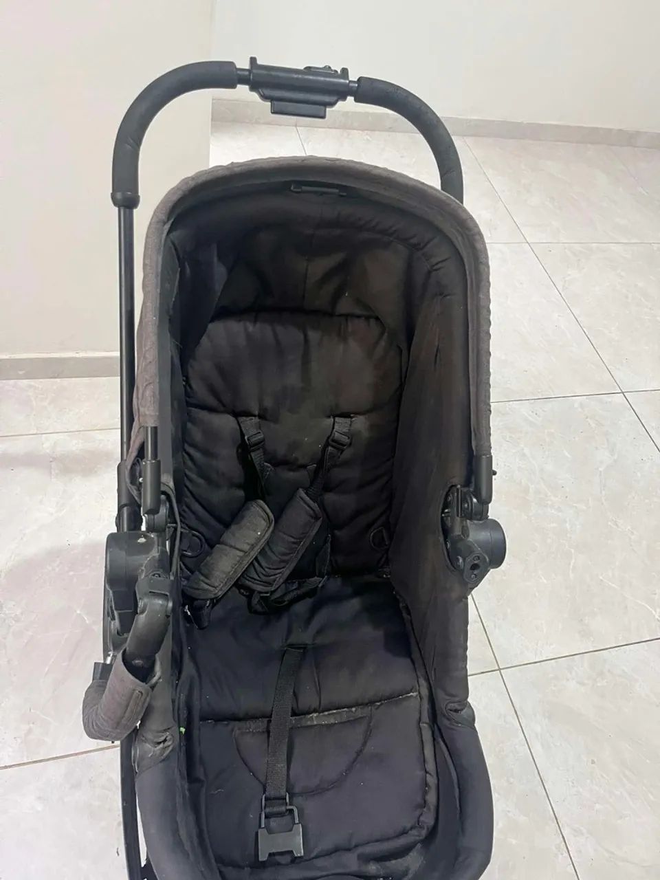 CARRINHO DE BEBÊ 