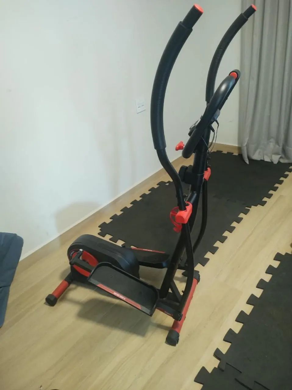 Elíptico Genis Usado - Foto 4